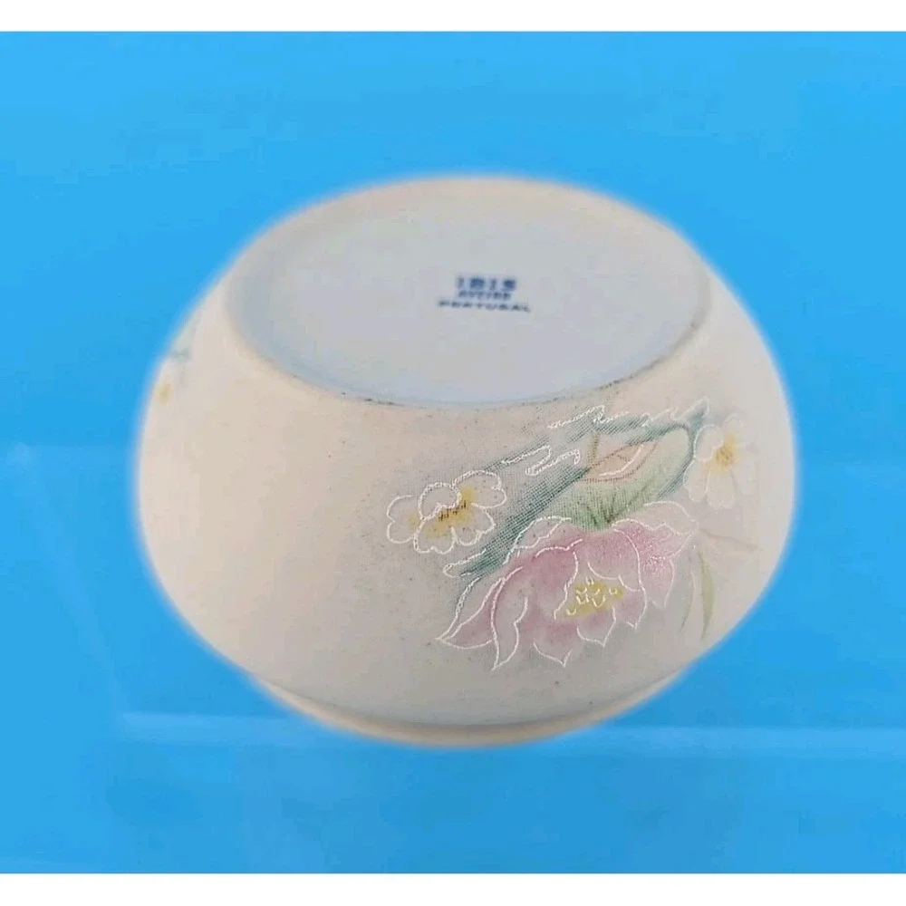 Portuguese Porcelain Lidded Trinket Dish‎